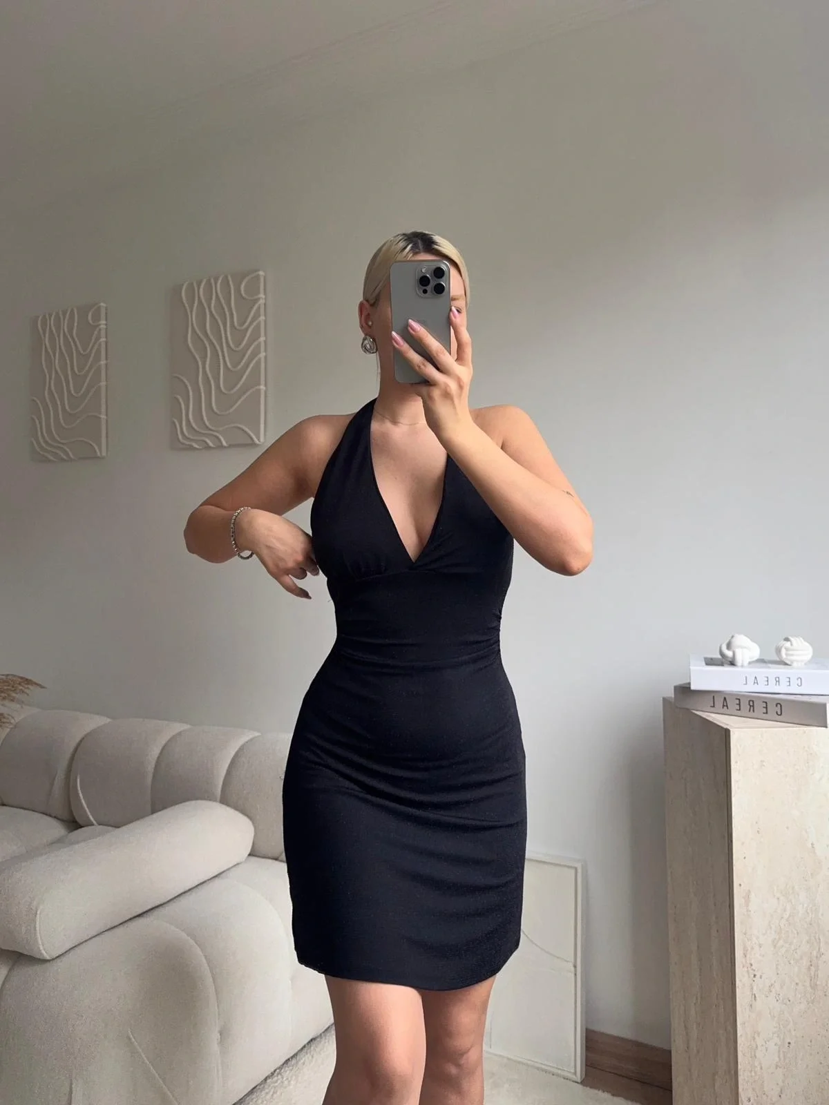 Boyun Bağlamalı Simli Elbise - SİYAH