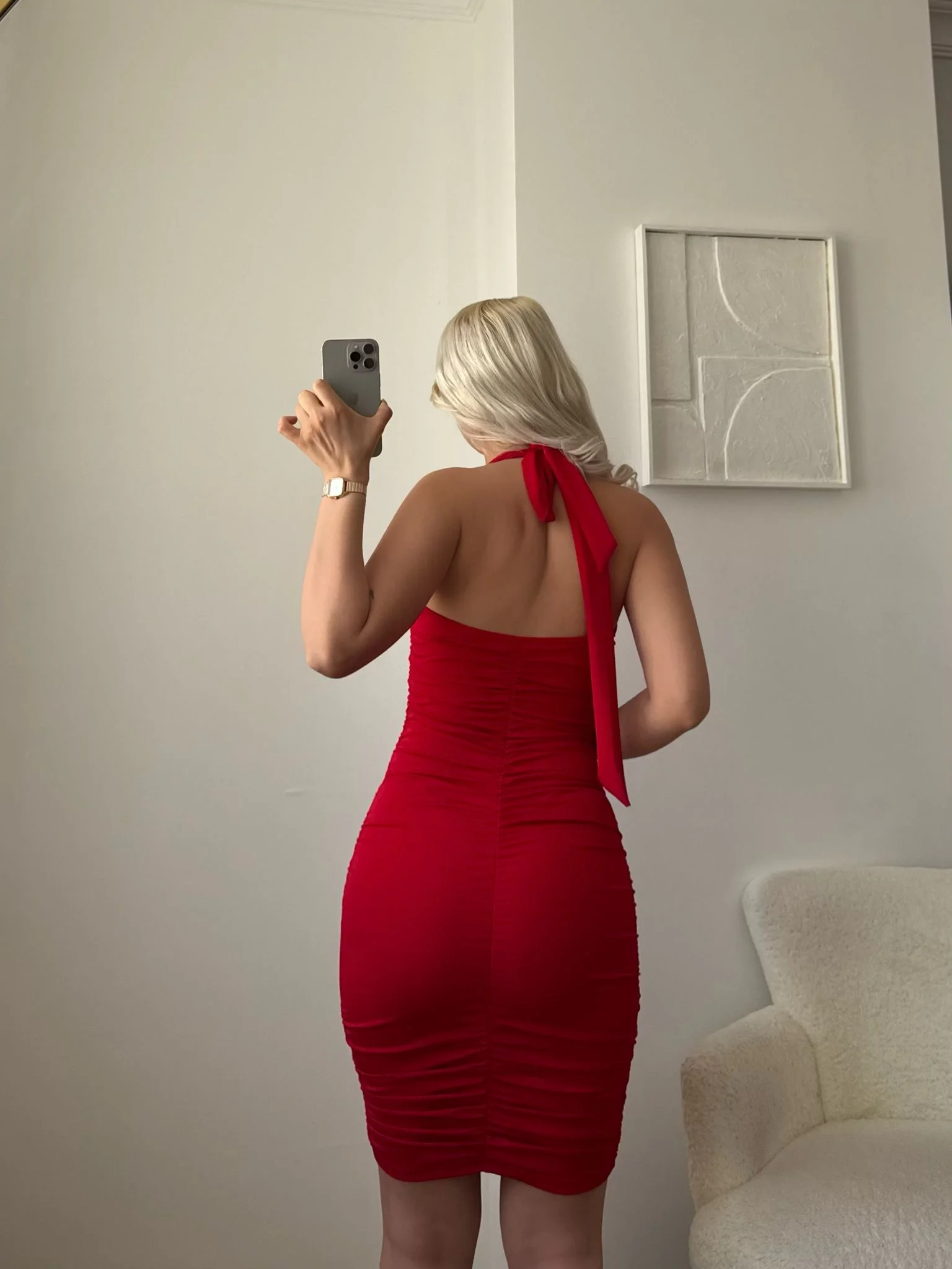 Boyun Bağlamalı Sırt Dekolte Büzgülü Elbise - KIRMIZI