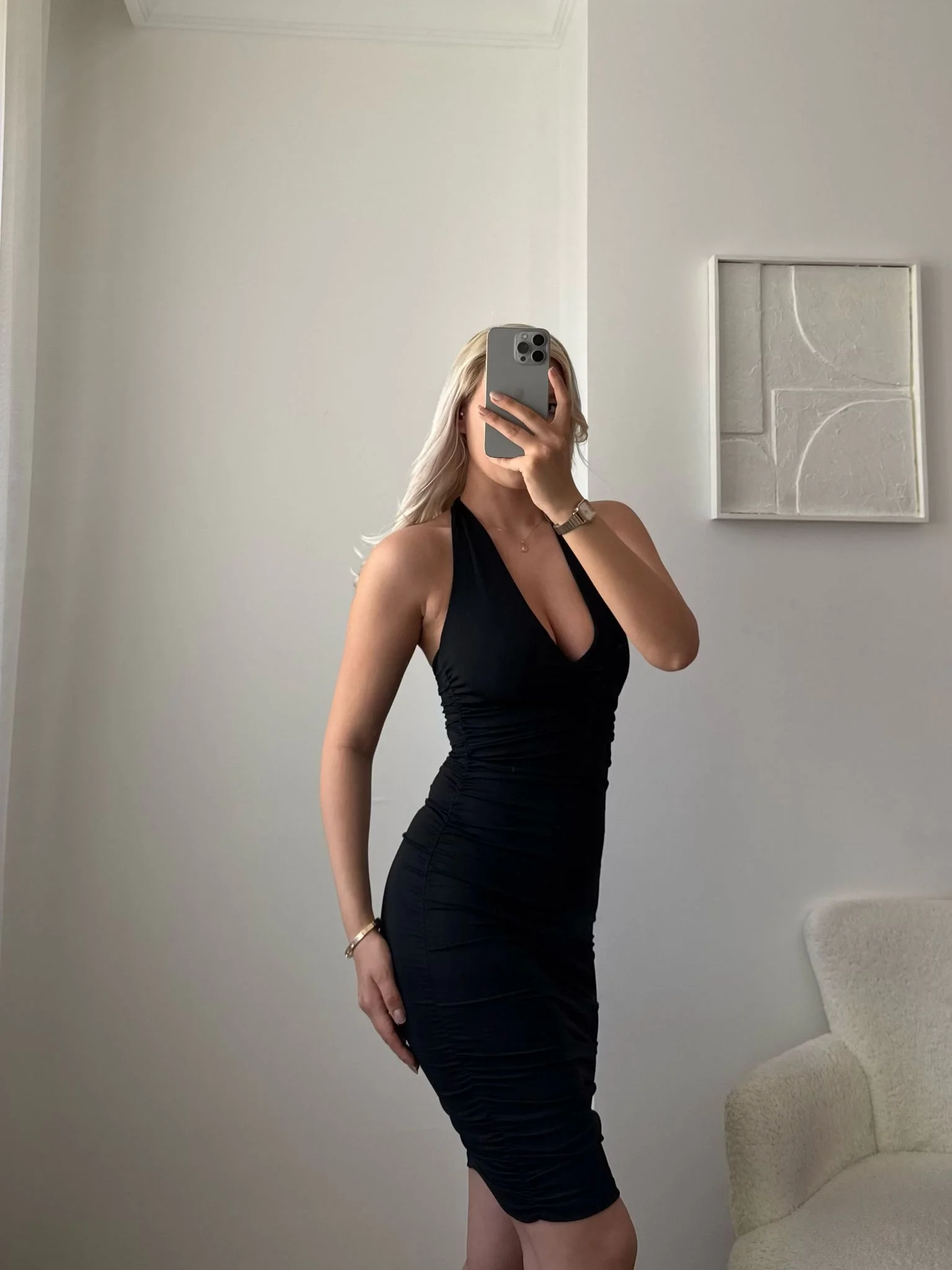 Boyun Bağlamalı Sırt Dekolte Büzgülü Elbise - SİYAH