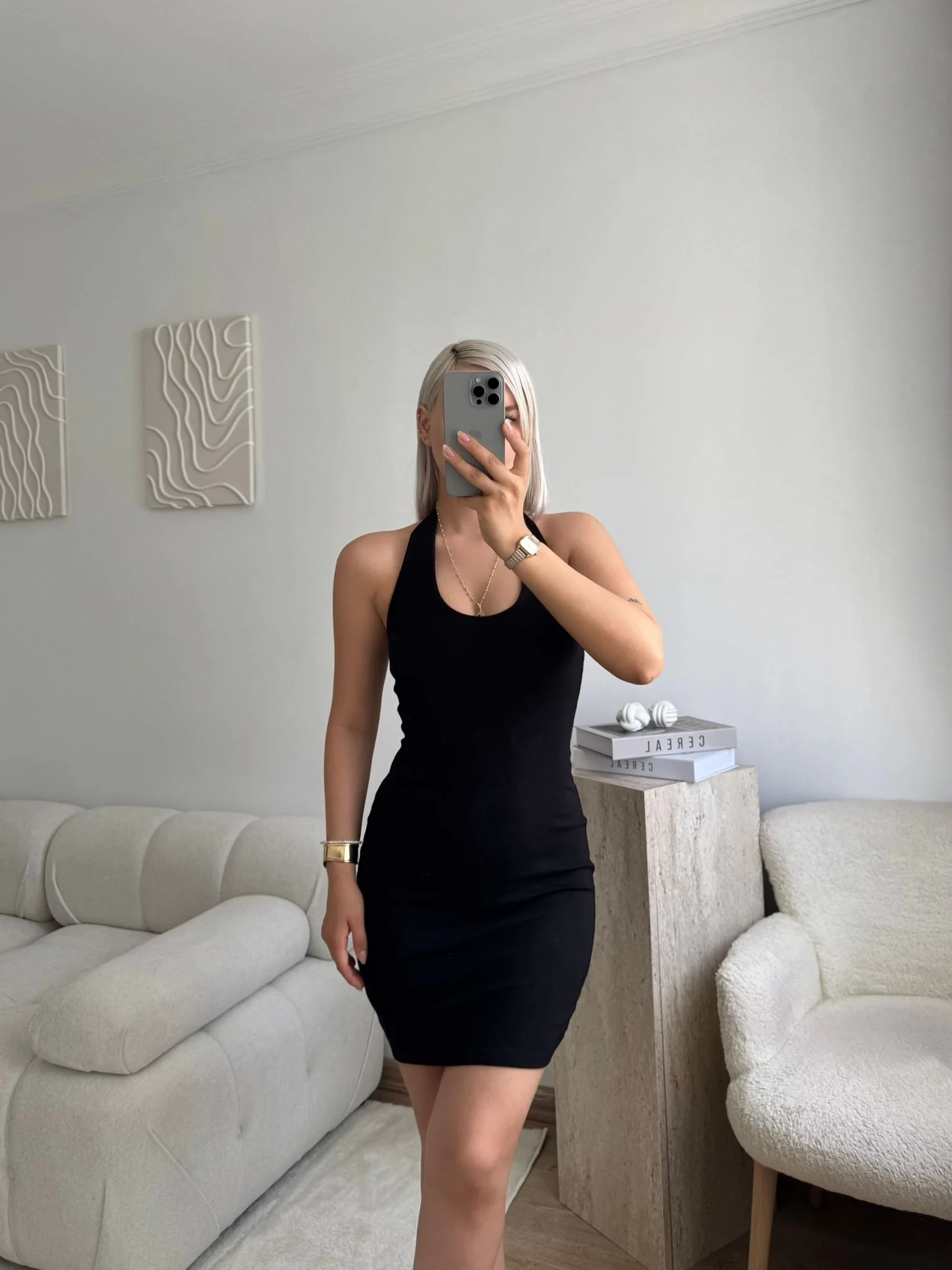 Boyun Geçmeli Sırt Dekolte Elbise - SİYAH