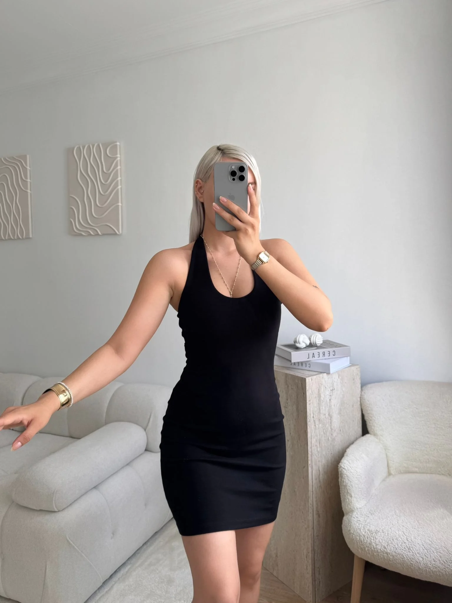 Boyun Geçmeli Sırt Dekolte Elbise - SİYAH