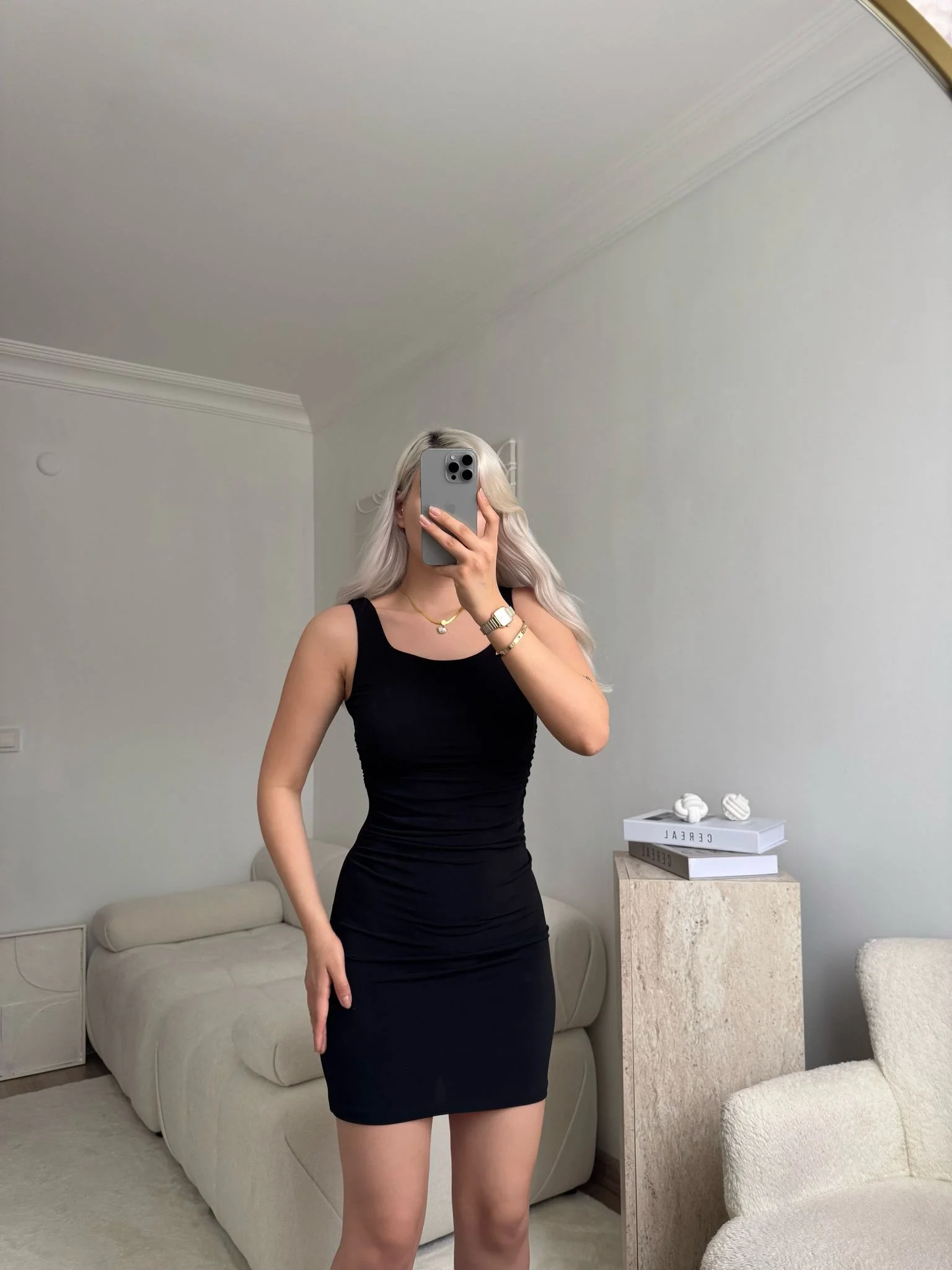 Büzgü Detaylı Mini Elbise - SİYAH