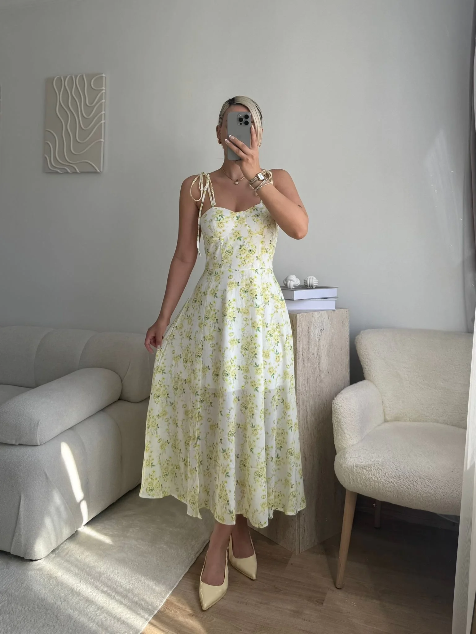 Çiçek Desen Omuz Bağlamalı Elbise