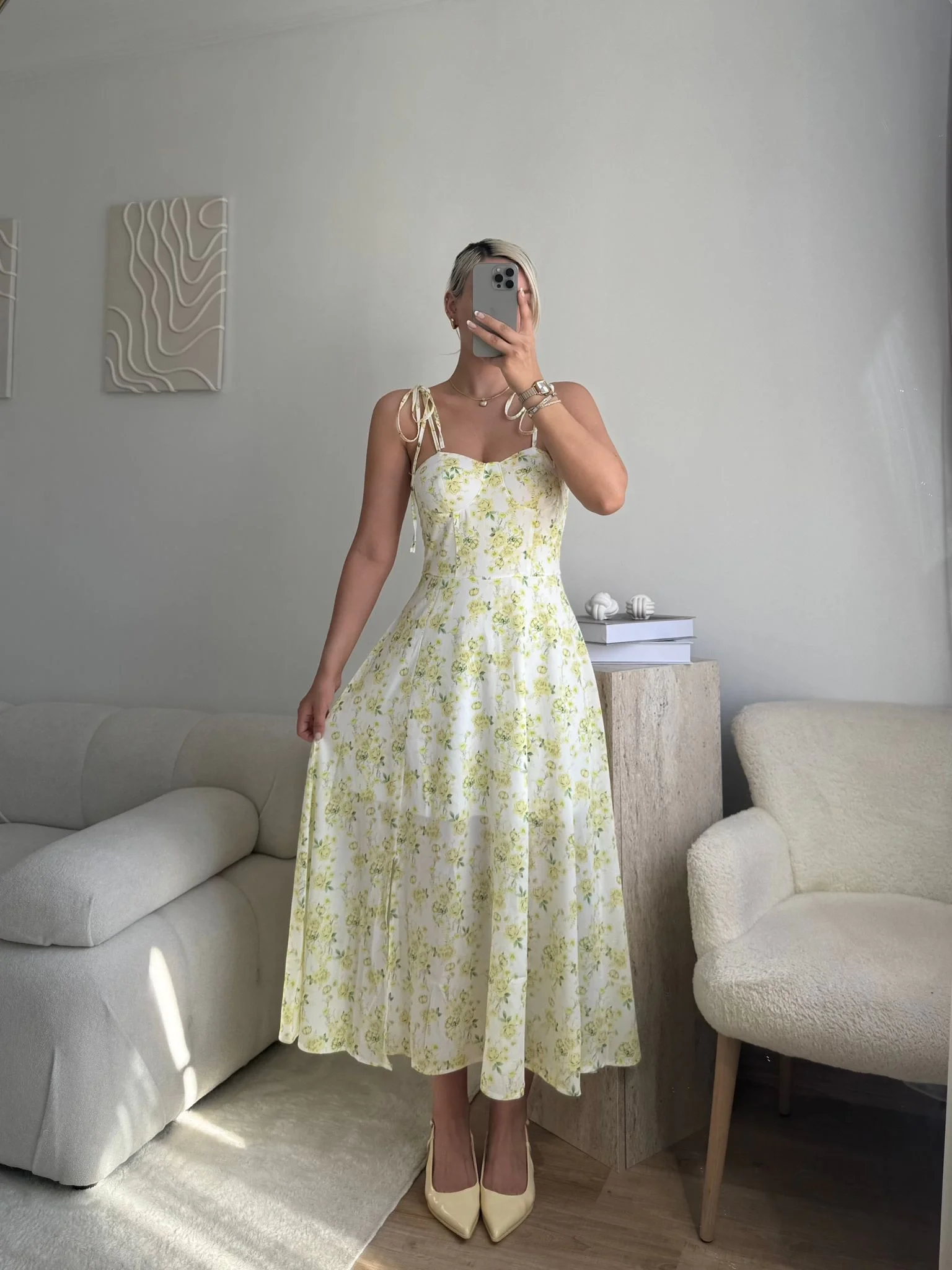 Çiçek Desen Omuz Bağlamalı Elbise