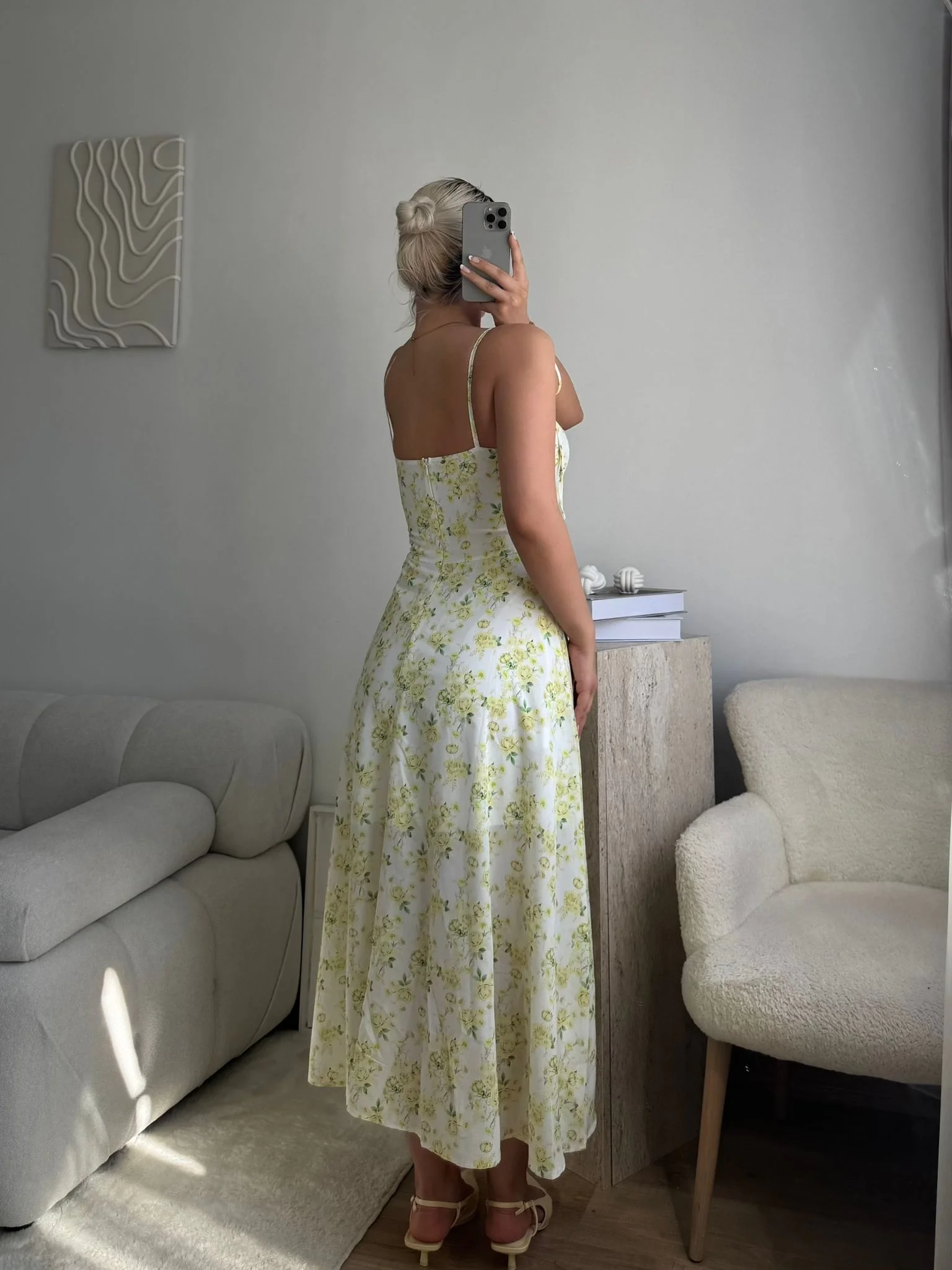 Çiçek Desen Omuz Bağlamalı Elbise