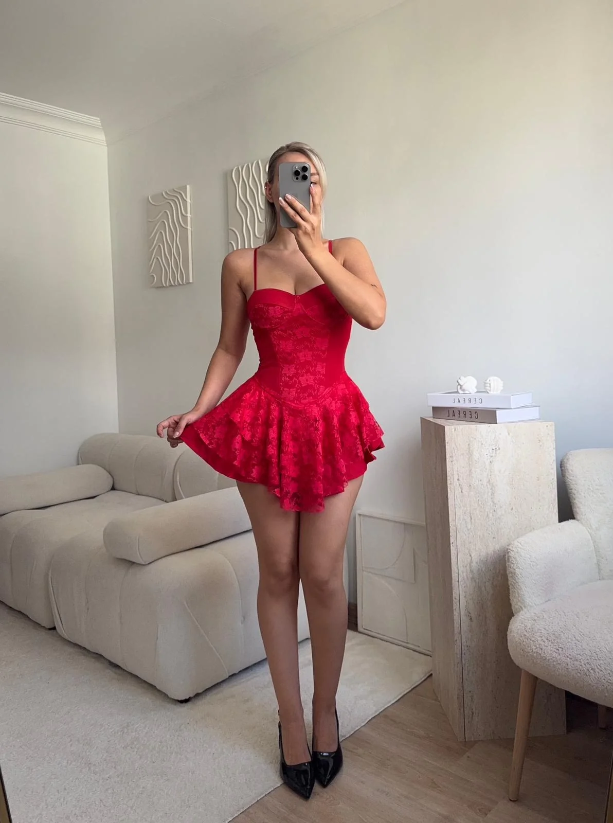 Dantel Kol Ön Büzgülü Elbise - KIRMIZI