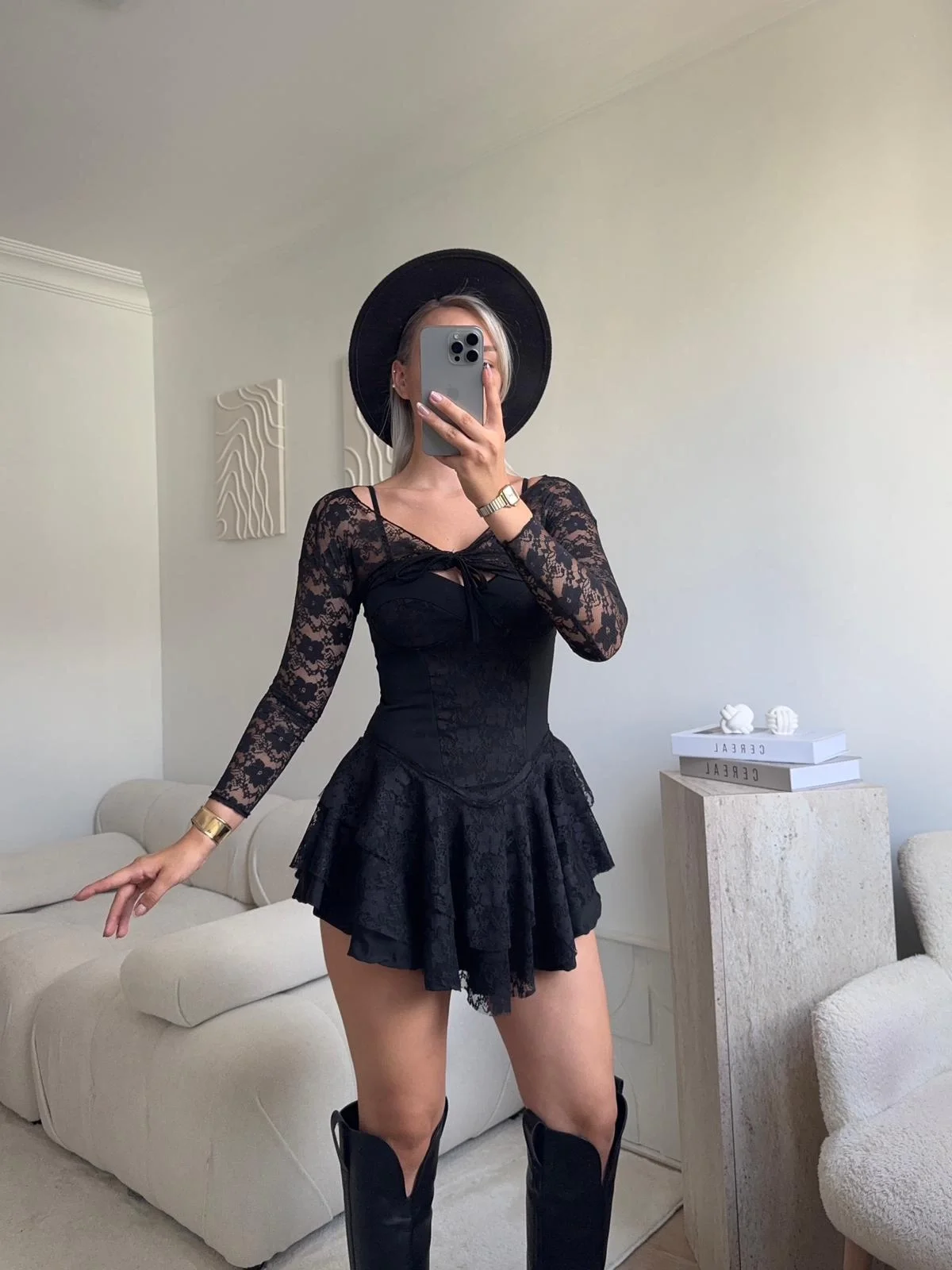 Dantel Kol Ön Büzgülü Elbise - SİYAH