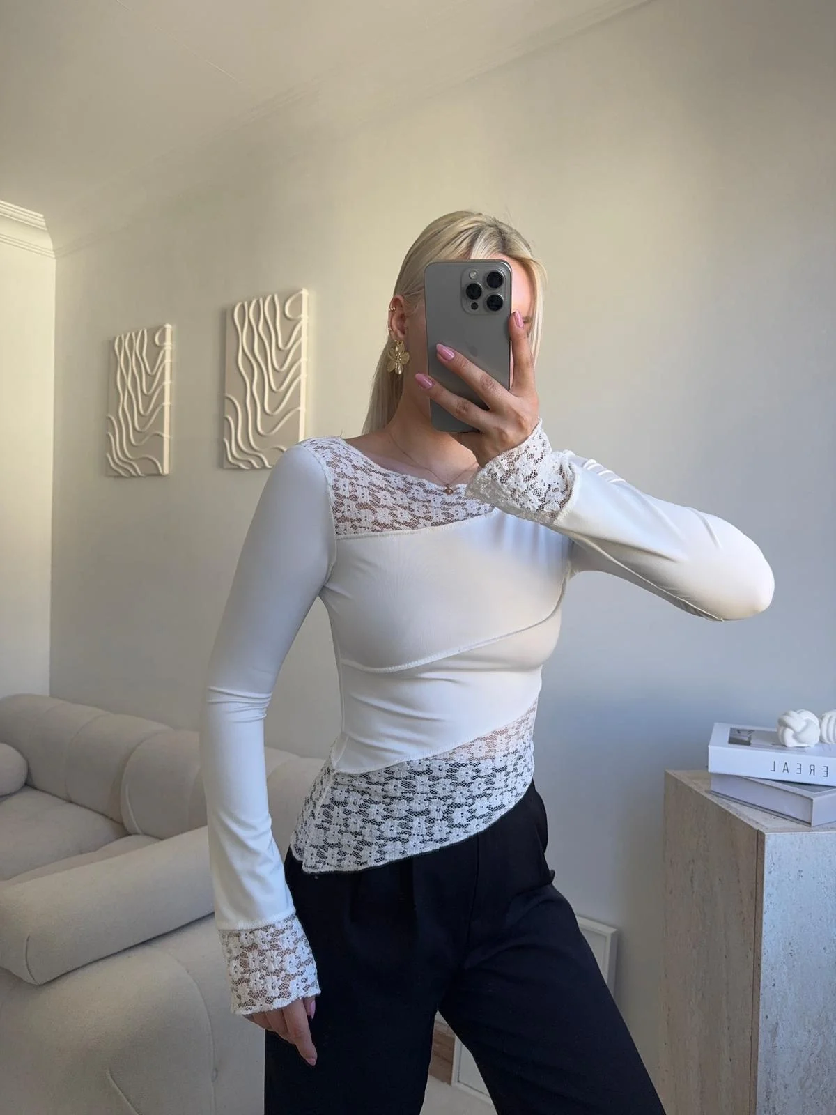 Dantel Şeritli Asimetrik Bluz - BEYAZ