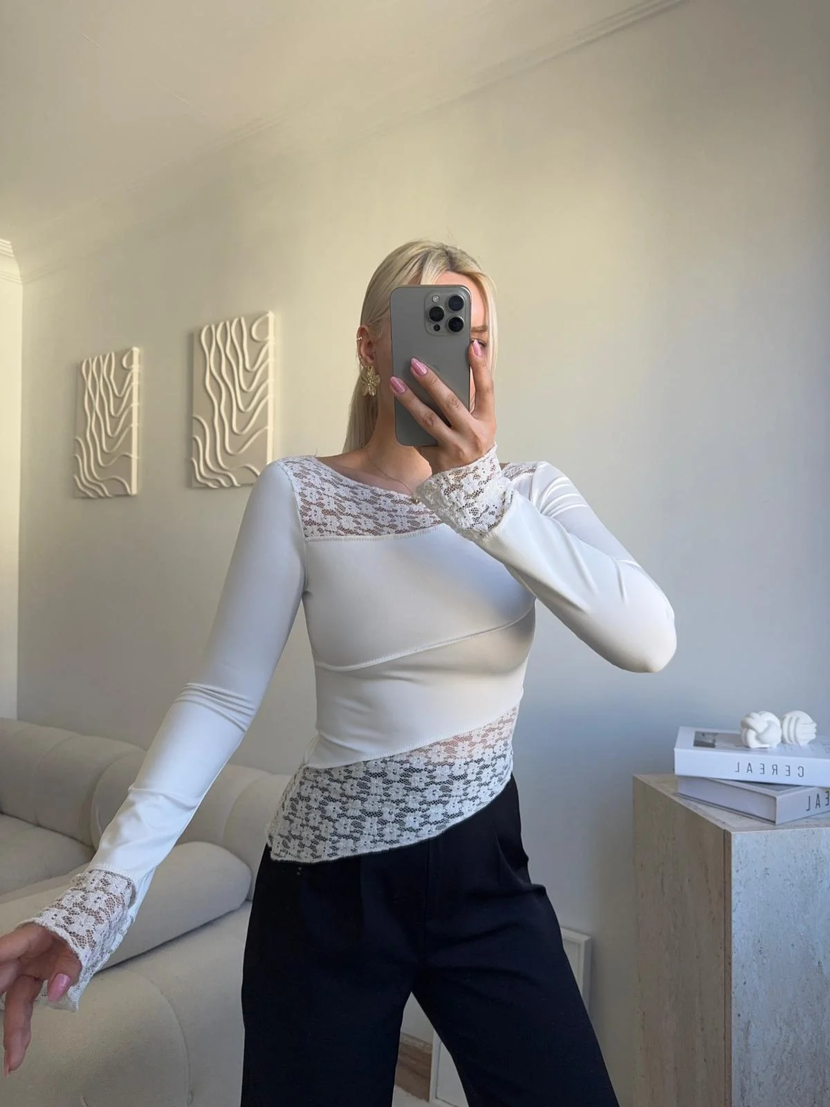 Dantel Şeritli Asimetrik Bluz - BEYAZ