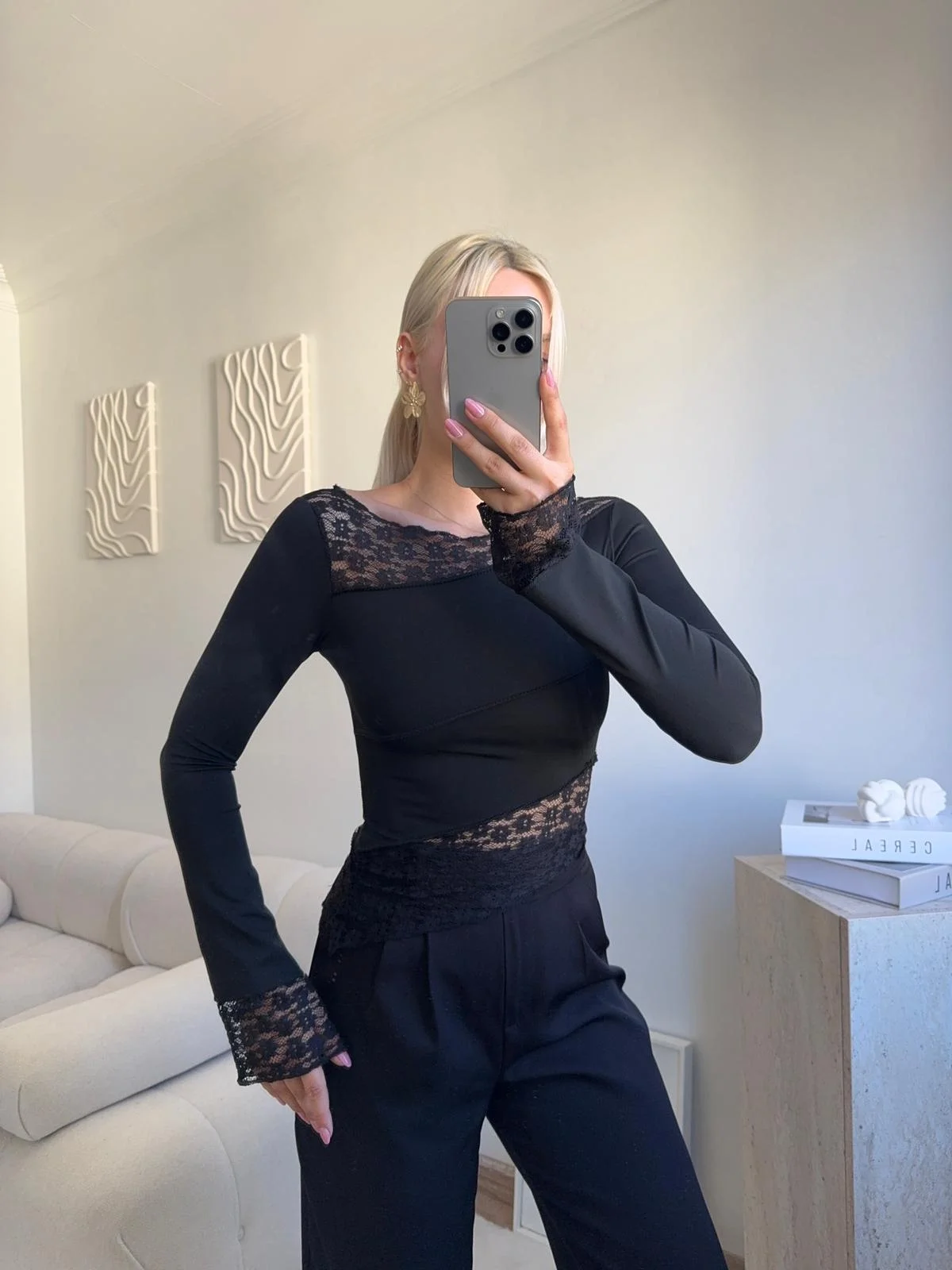 Dantel Şeritli Asimetrik Bluz - SİYAH