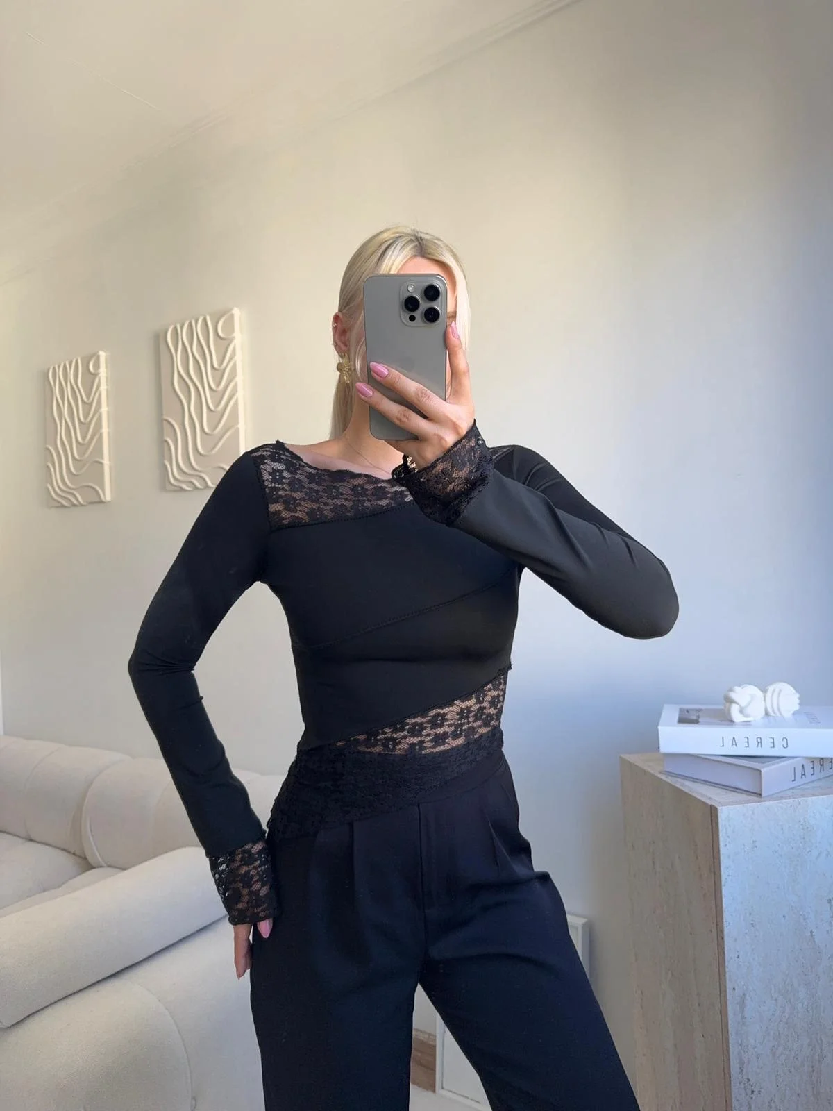 Dantel Şeritli Asimetrik Bluz - SİYAH