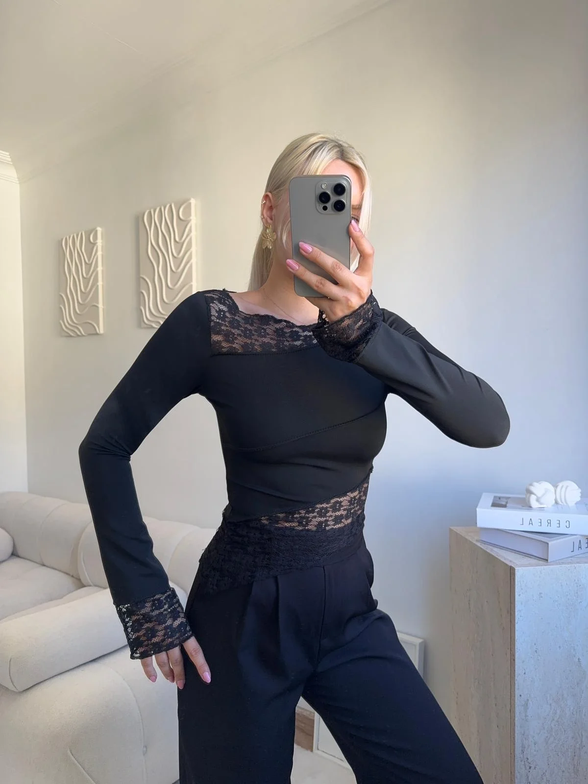 Dantel Şeritli Asimetrik Bluz - SİYAH