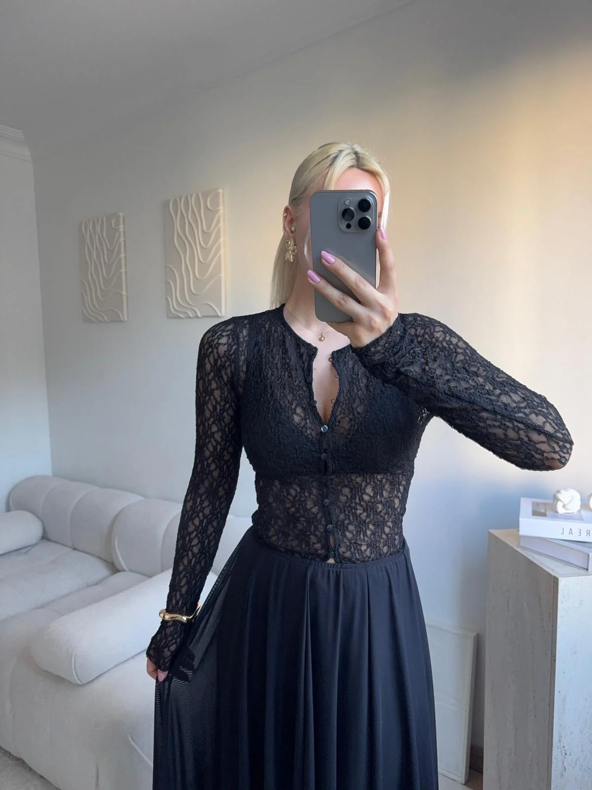 Dantel Uzun Kollu Düğmeli Bluz - SİYAH