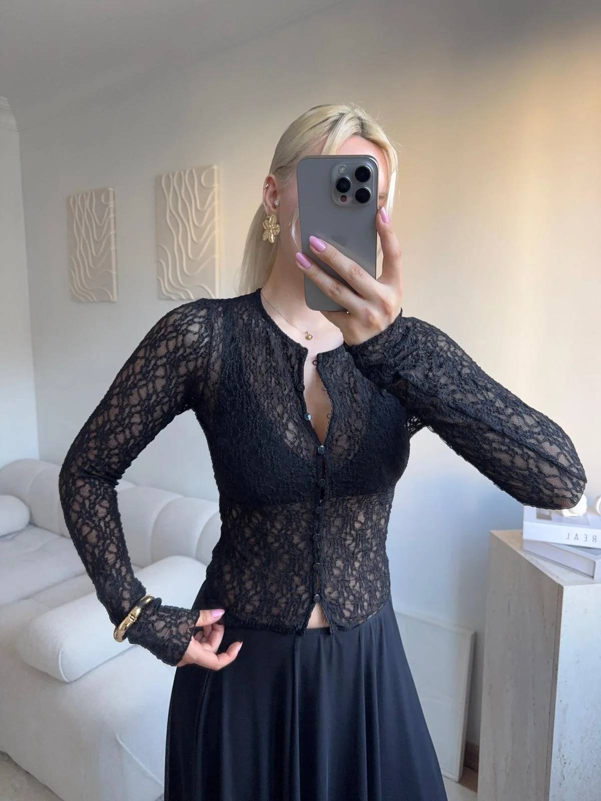 Dantel Uzun Kollu Düğmeli Bluz - SİYAH