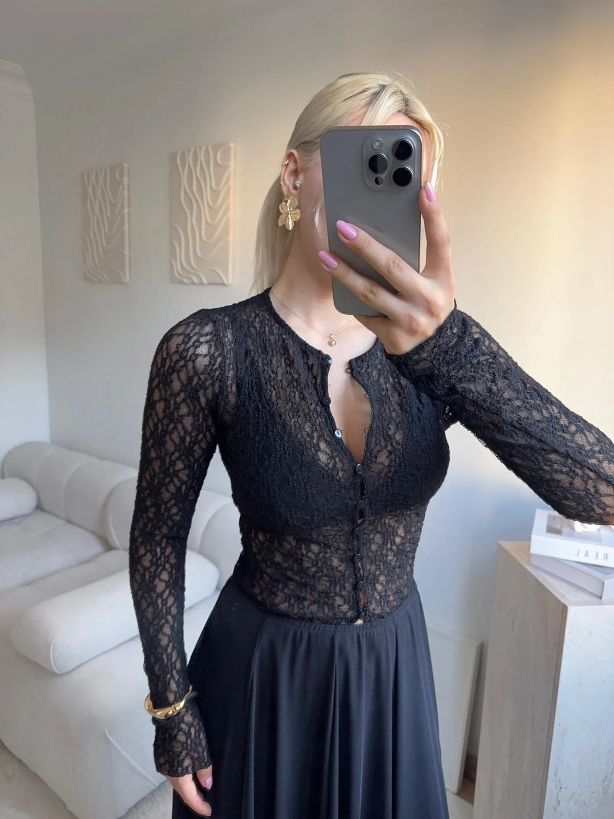 Dantel Uzun Kollu Düğmeli Bluz - SİYAH