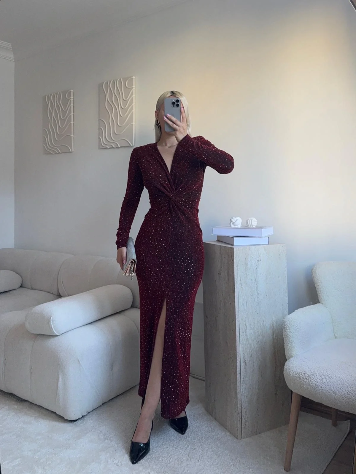 Derin Yırtmaçlı Taşlı Kruvaze Elbise - BORDO