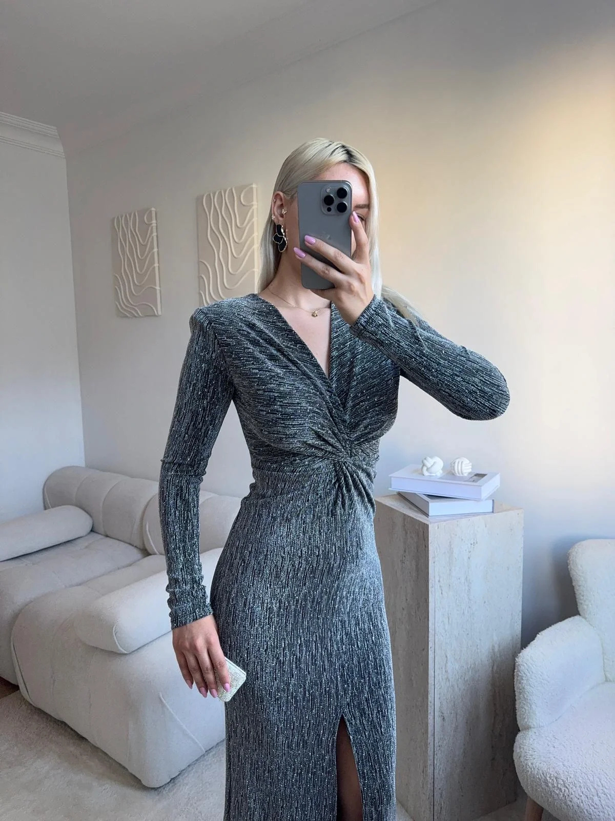 Derin Yırtmaçlı Taşlı Kruvaze Elbise - GRİ