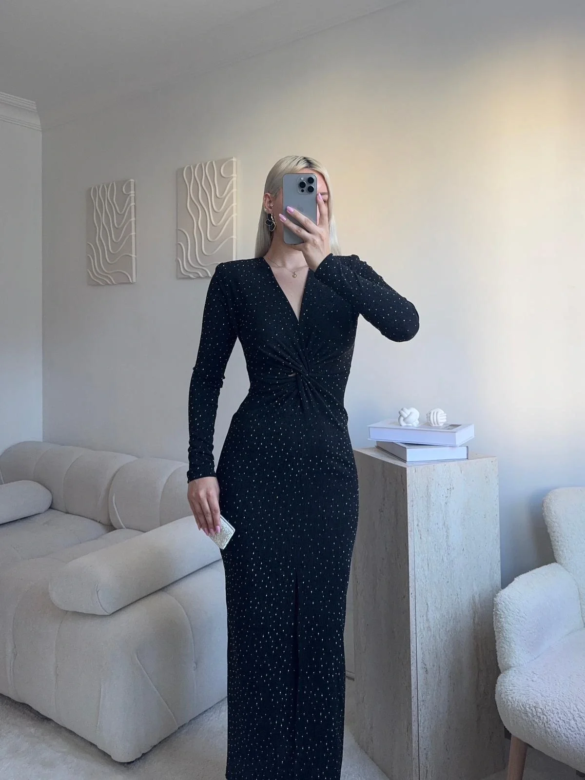 Derin Yırtmaçlı Taşlı Kruvaze Elbise - SİYAH