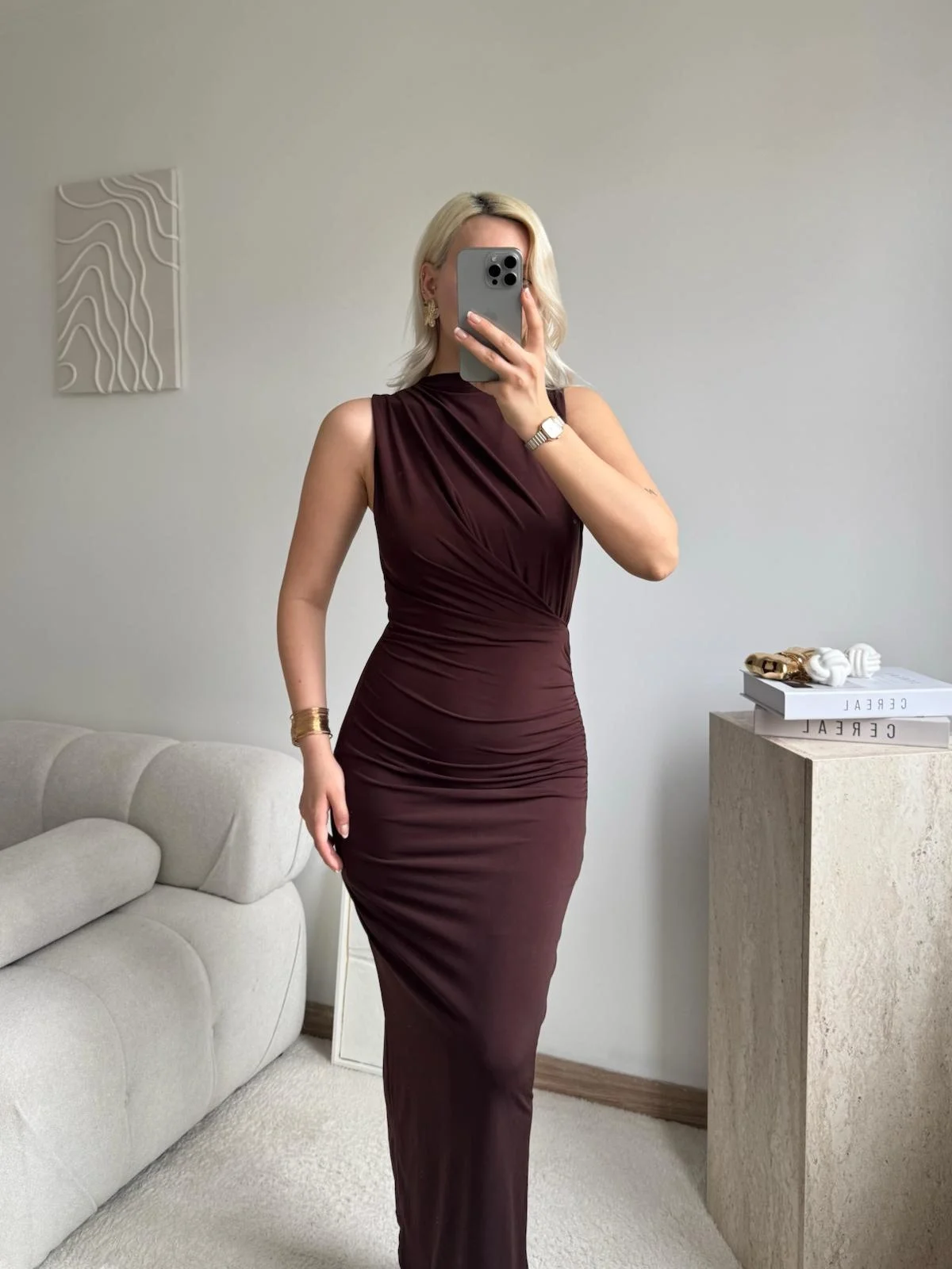 Dik Yaka Drapeli Elbise - KAHVE