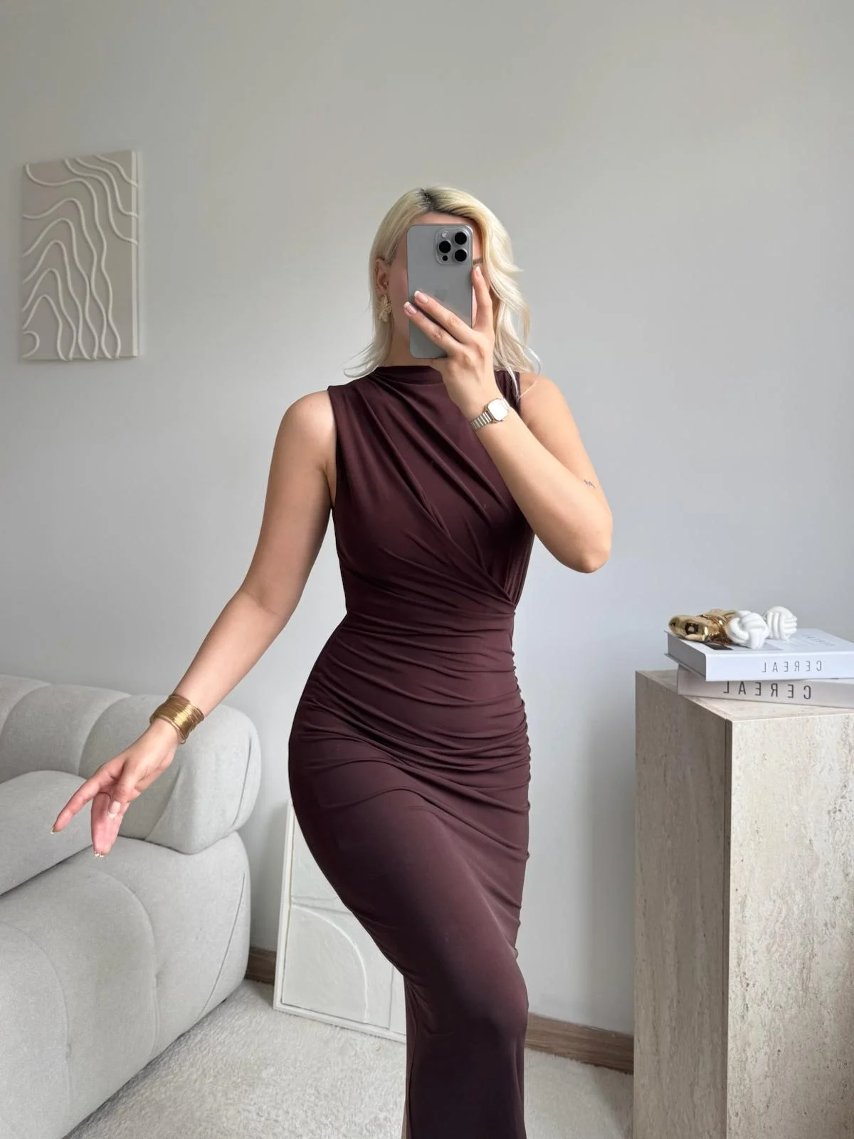 Dik Yaka Drapeli Elbise - KAHVE