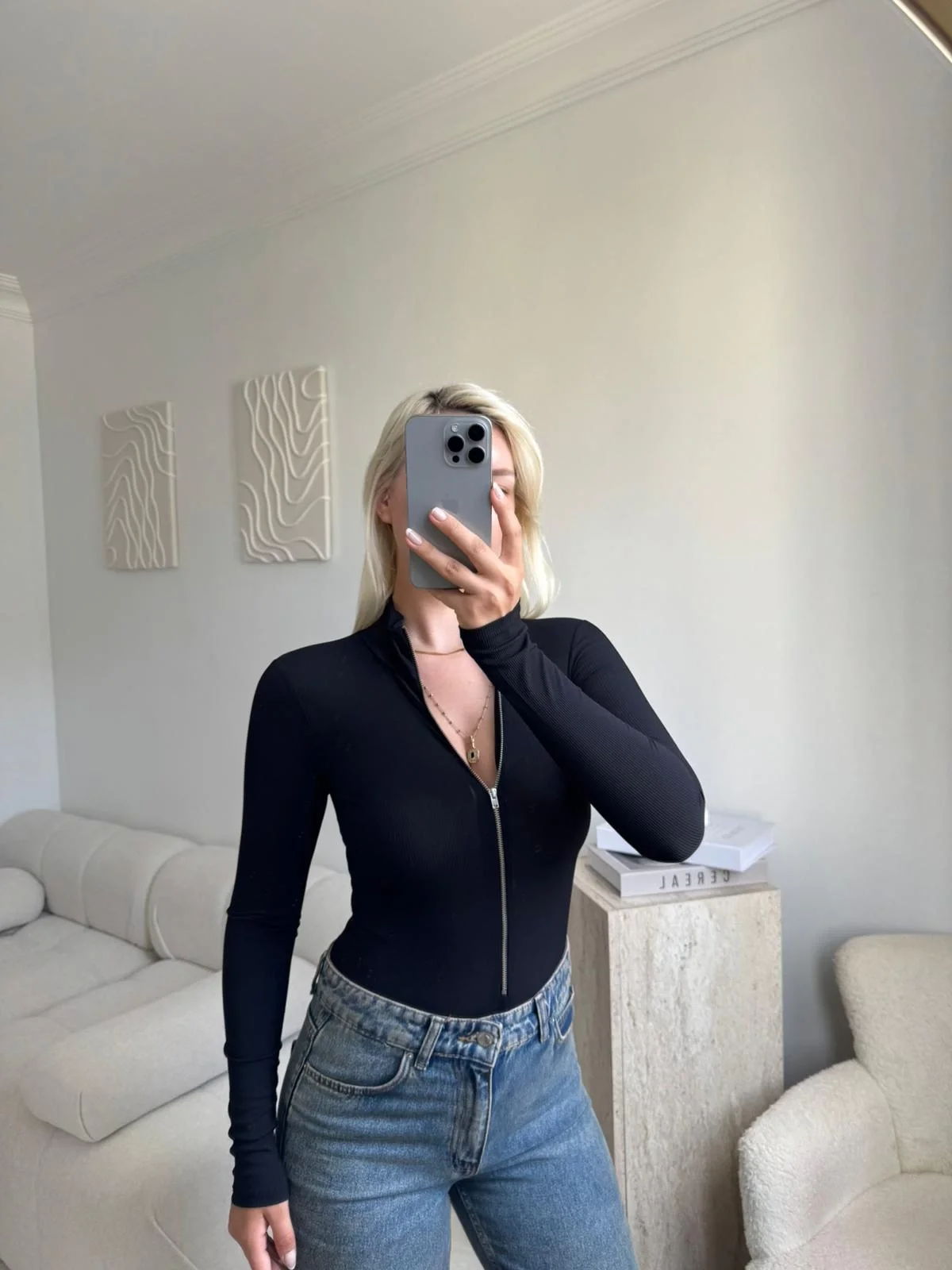 Dik Yaka Fermuar Bodysuit