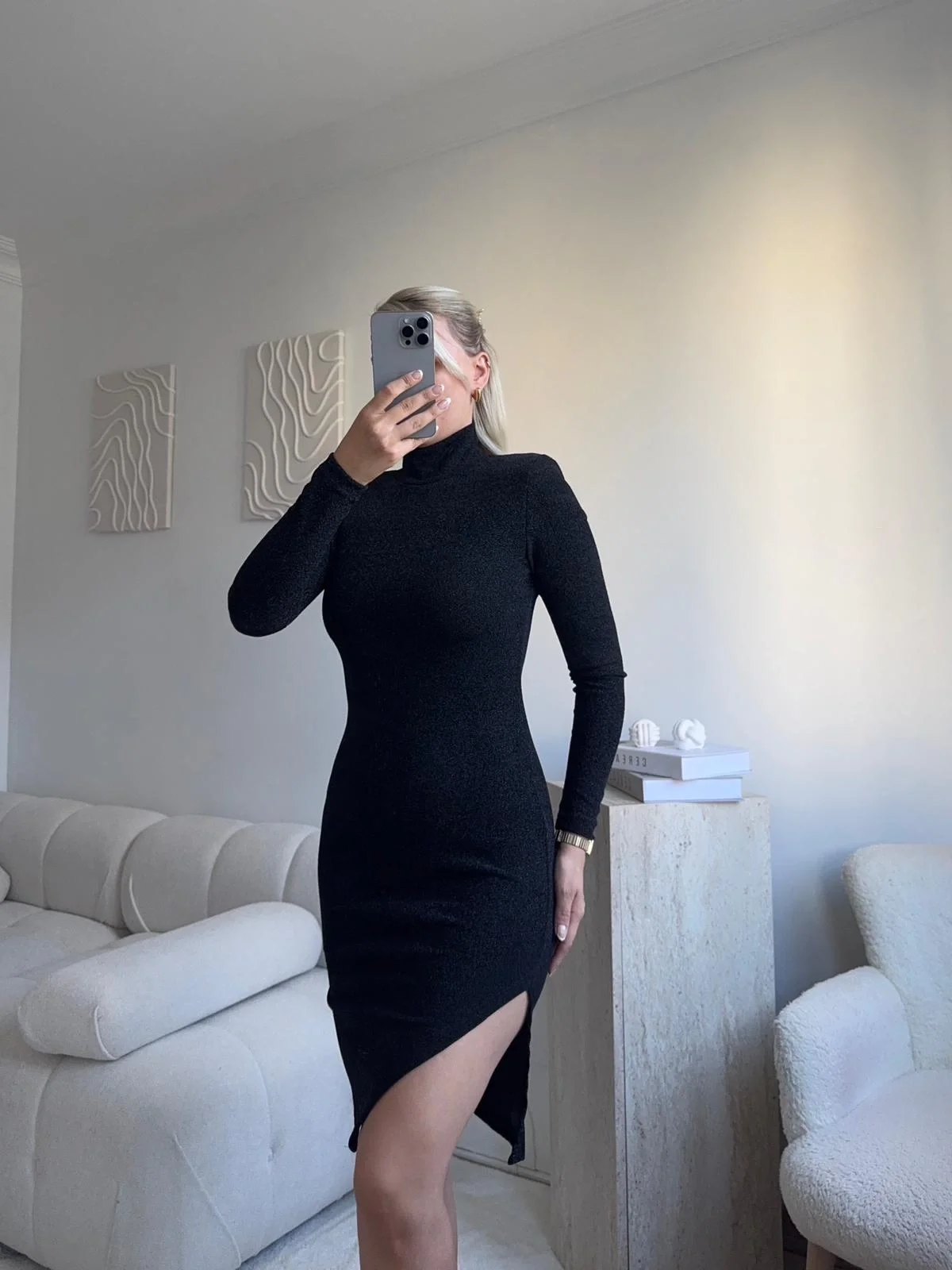 Dik Yaka Simli Elbise - SİYAH