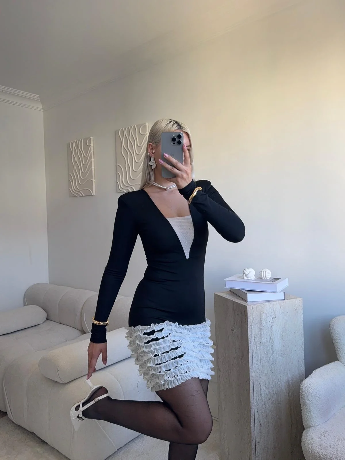 Eteği Fırfırlı Tasarım Elbise - SİYAH