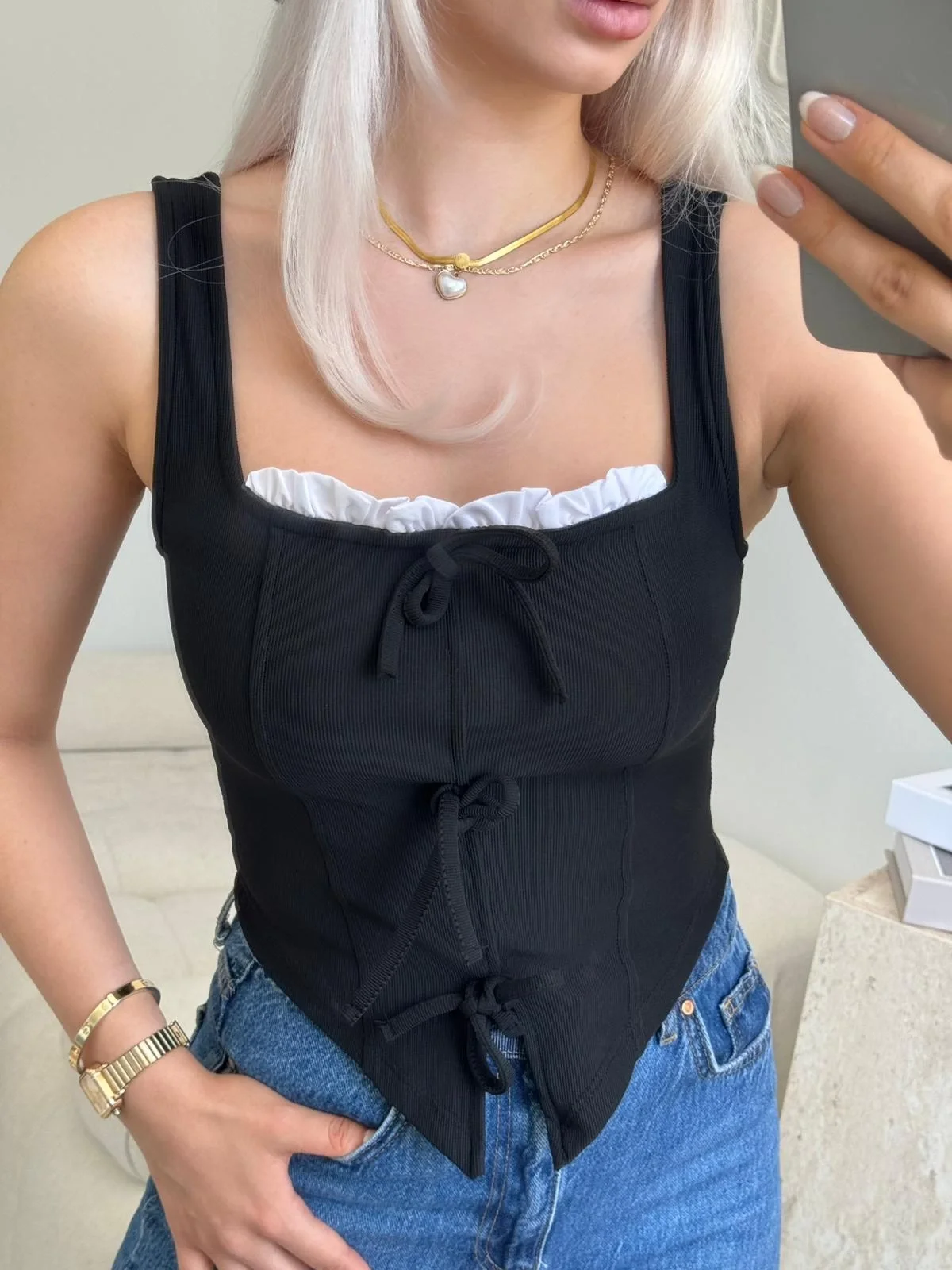 Fiyonklu Garnili Bluz - SİYAH