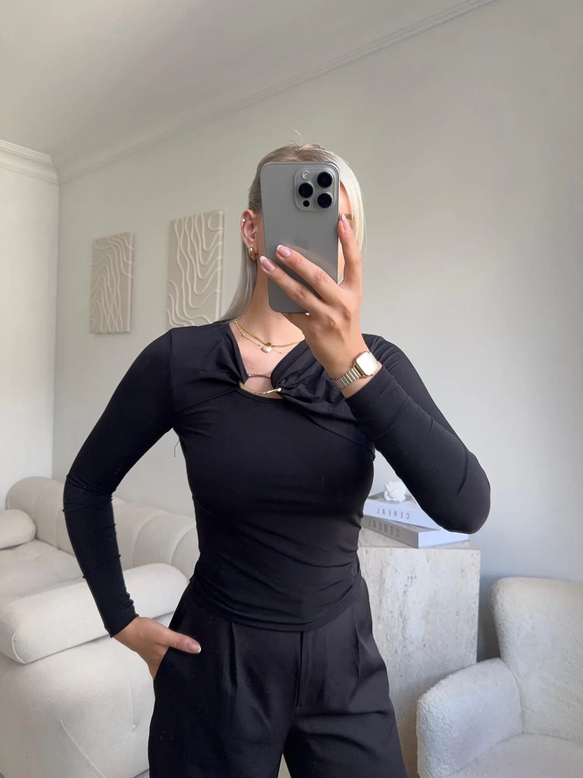 Göğüs Aksesuar Bluz - SİYAH