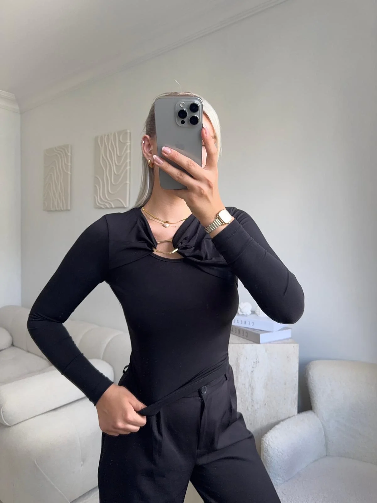 Göğüs Aksesuar Bluz - SİYAH