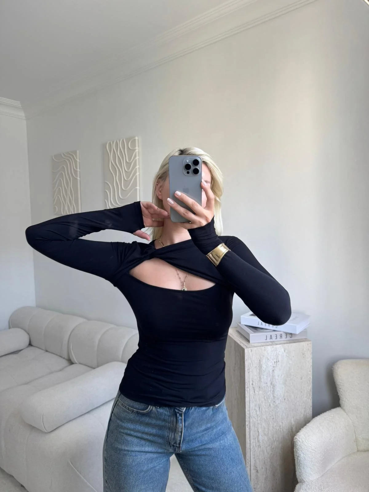 Göğüs Pencere Kruvaze Bluz - SİYAH