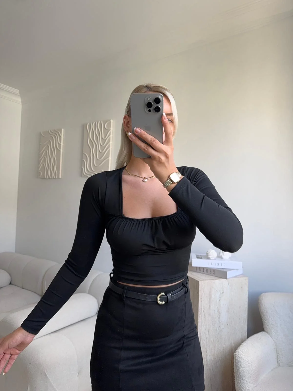 Kare Yaka Büzgü Detay Crop - SİYAH