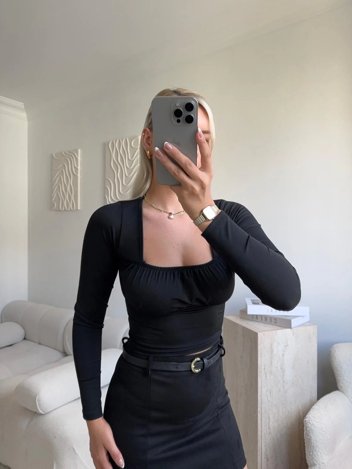 Kare Yaka Büzgü Detay Crop - SİYAH