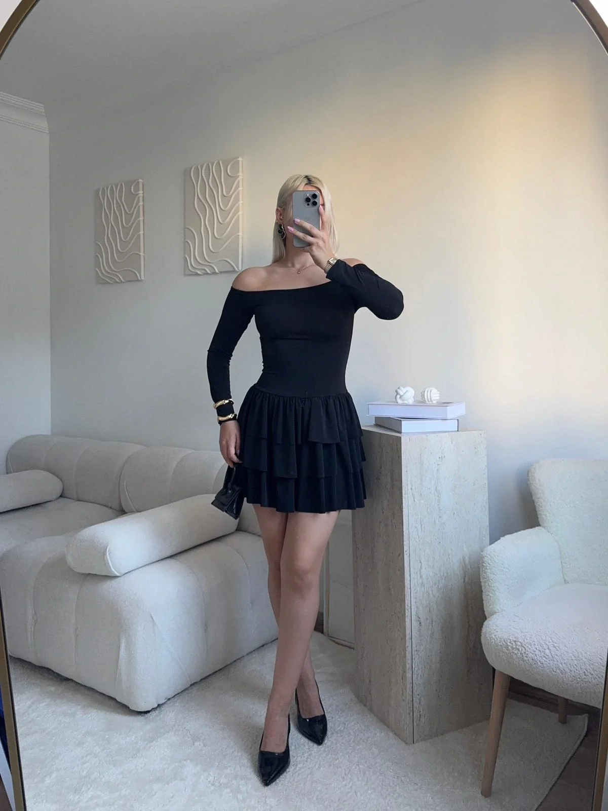 Kayık Yaka Fırfırlı Elbise