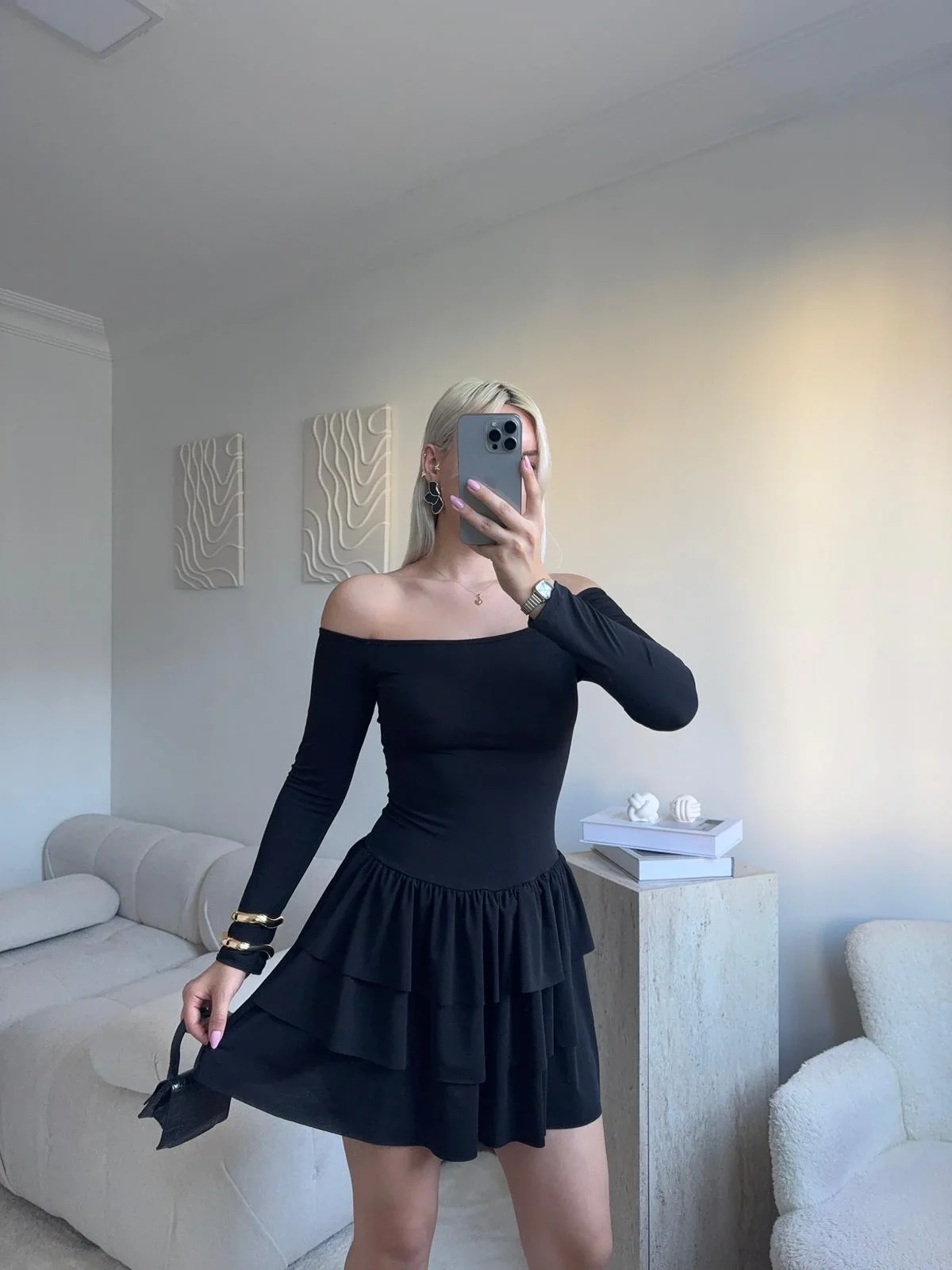 Kayık Yaka Fırfırlı Elbise