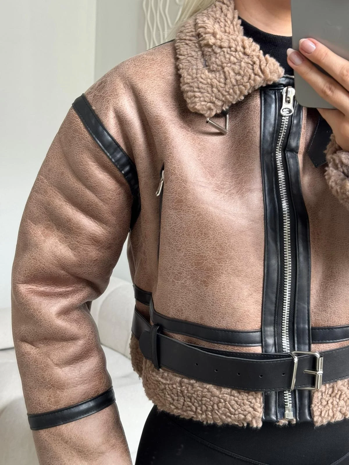 Kemerli İçi Kürklü Mont - KAHVE