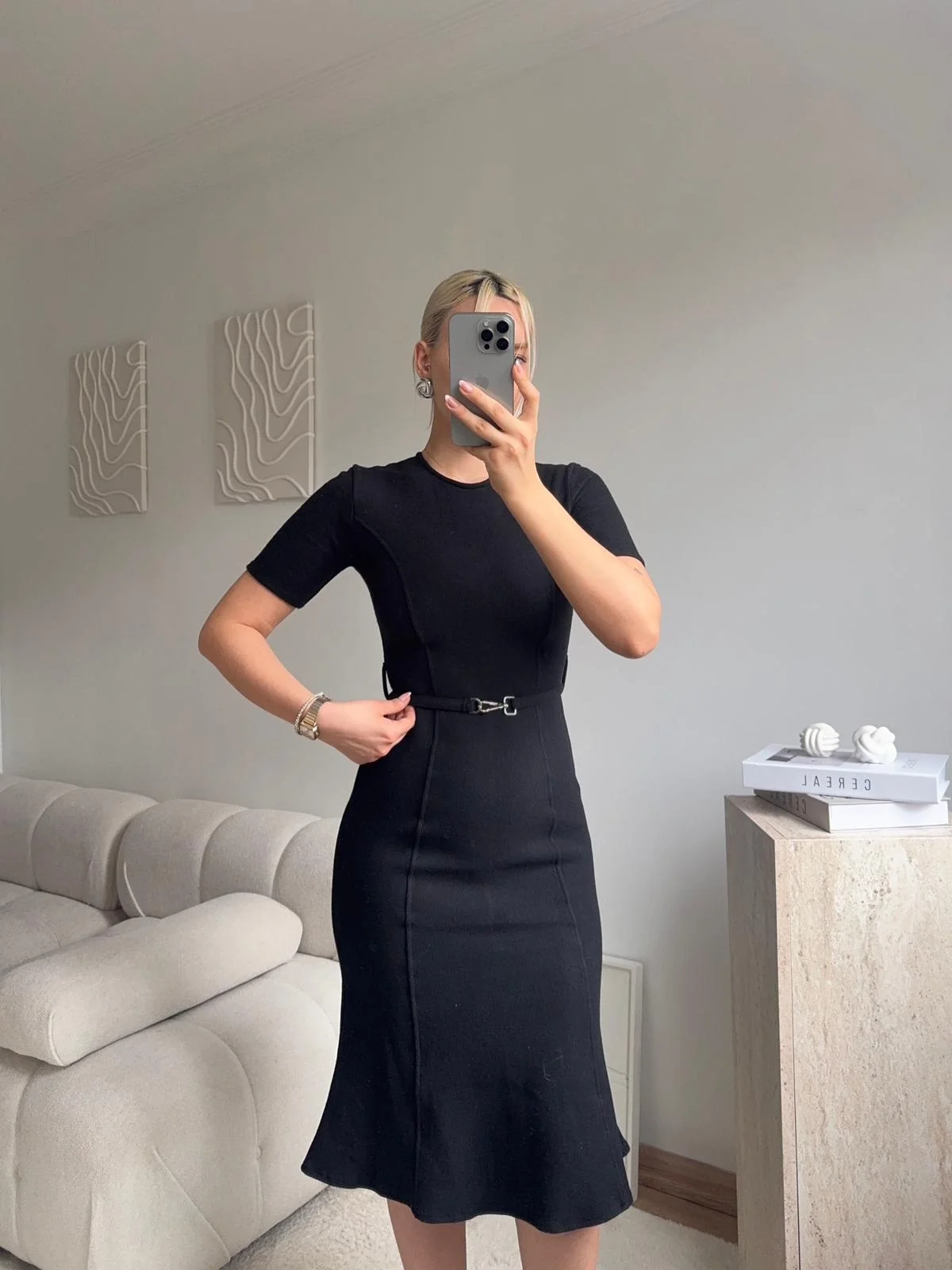 Kemerli Midi Triko Elbise - SİYAH