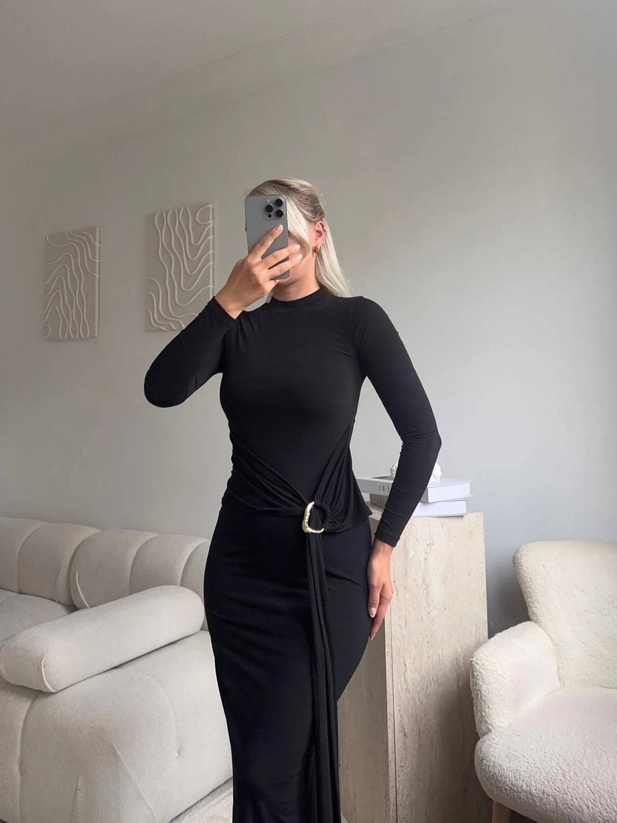 Kuşaklı Toka Detay Elbise - SİYAH