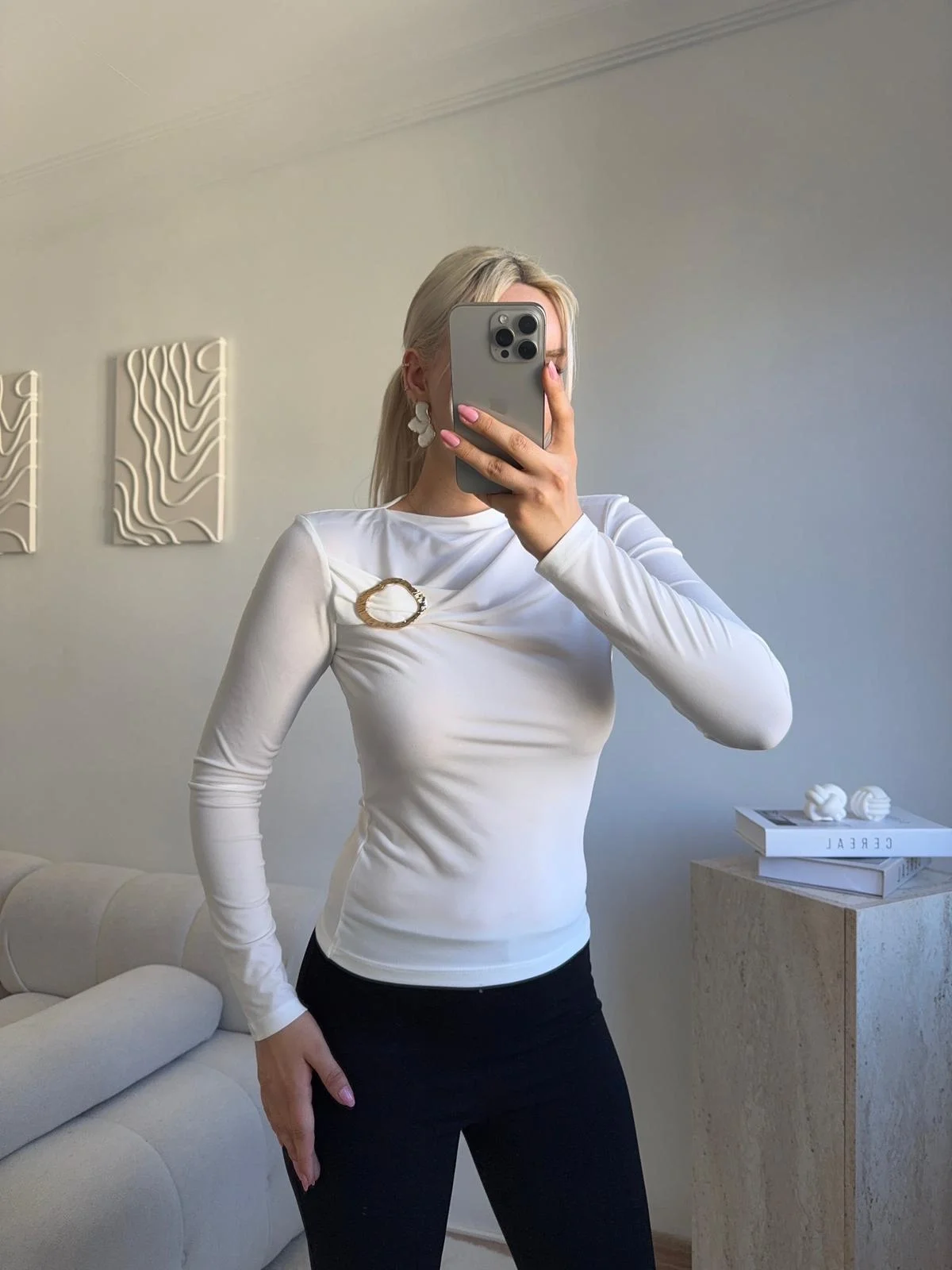 Luna Toka Detaylı Drapeli Bluz - BEYAZ