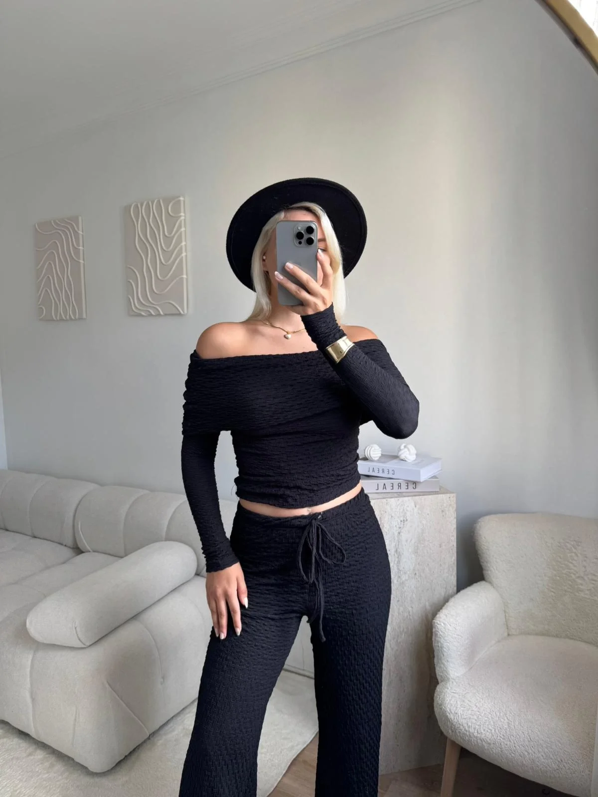 Madonna Yaka Crop & Pantolon Takım - SİYAH