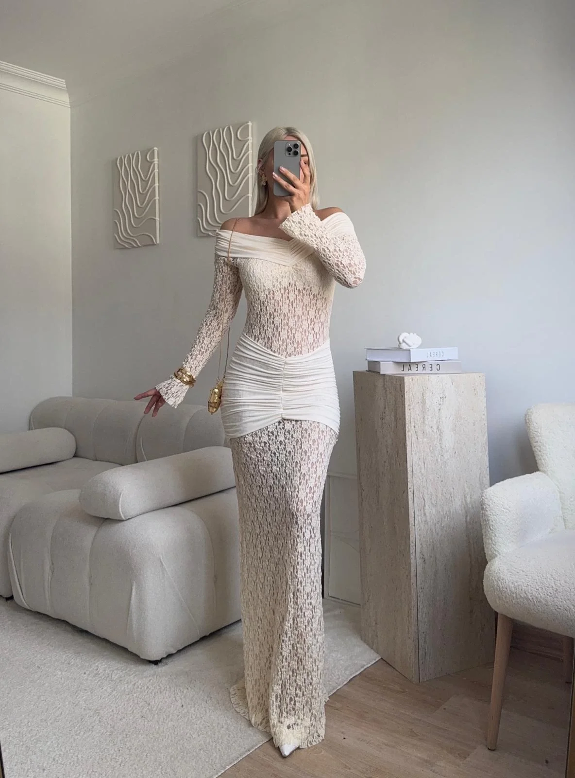 Madonna Yaka Dantel Elbise - BEJ