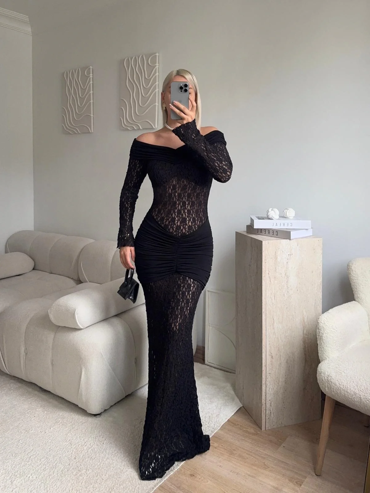 Madonna Yaka Dantel Elbise - SİYAH