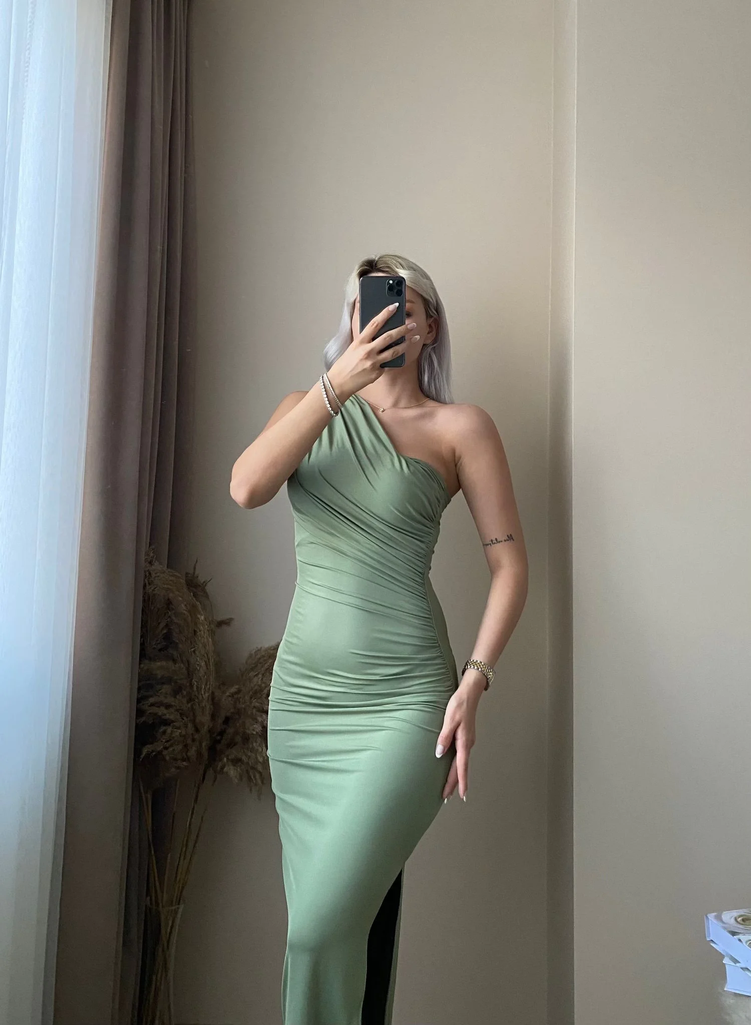 Omuz Detay Drapeli Elbise-Yeşil