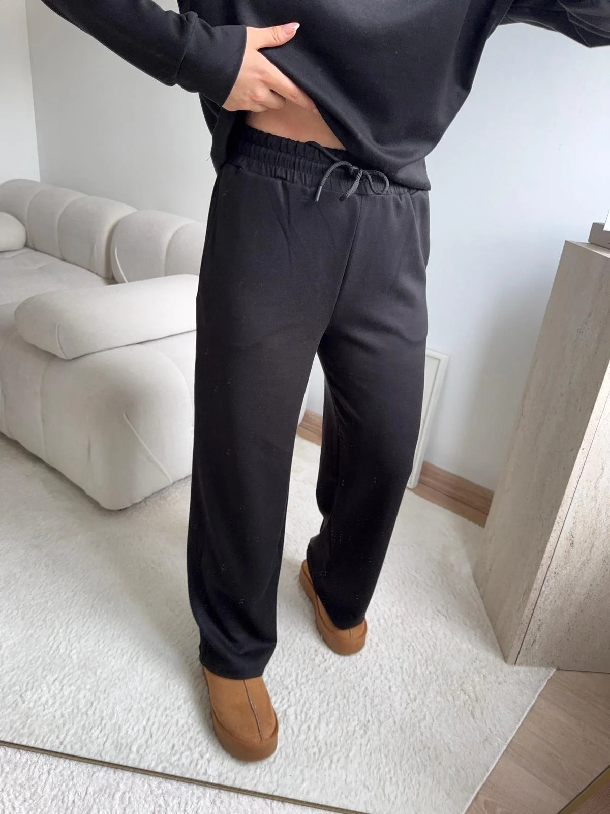 Omuz Detaylı Günlük Takım - SİYAH