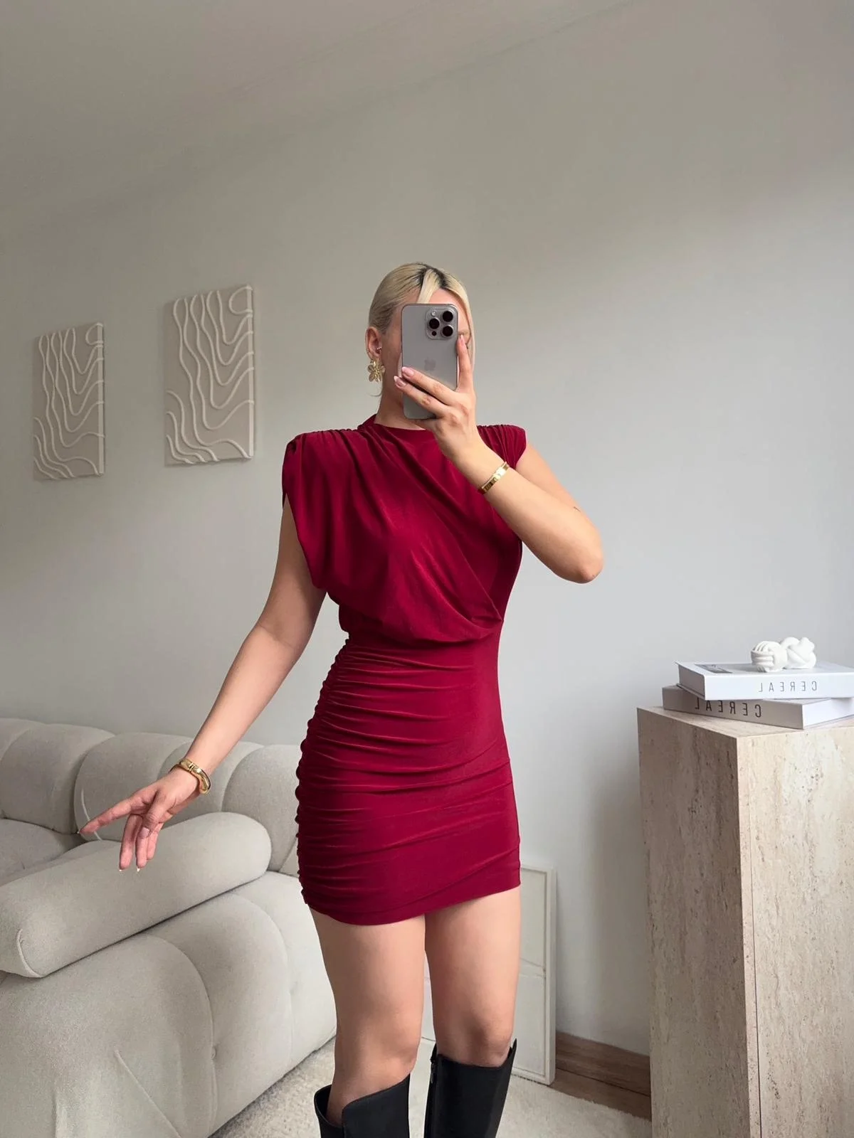 Omuz Vatkalı Drapeli Mini Elbise - BORDO