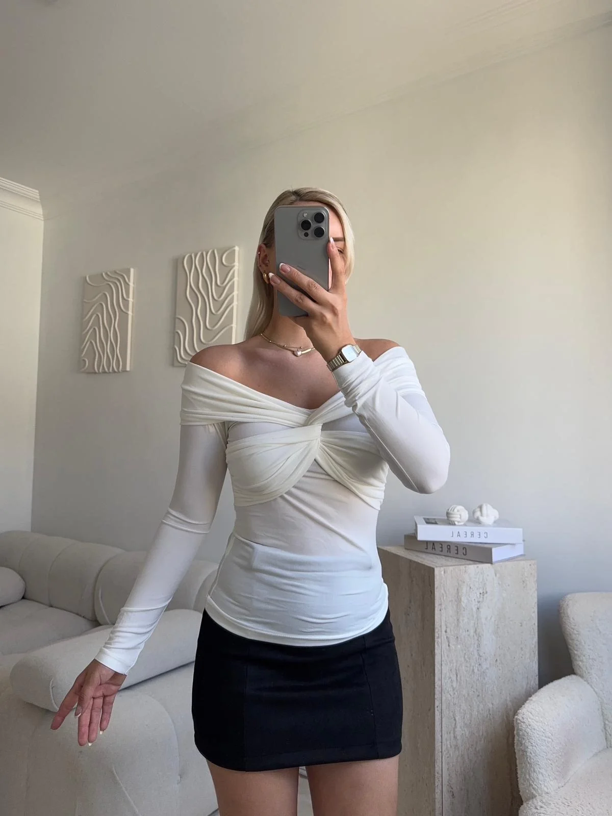 Önü Drapeli Madonna Bluz - BEYAZ