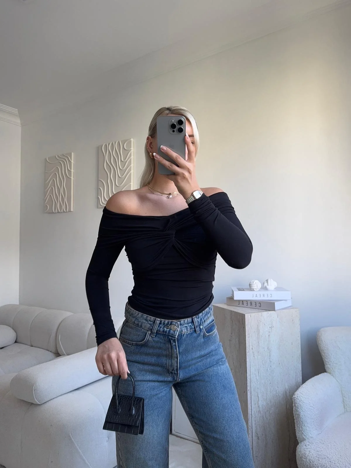 Önü Drapeli Madonna Bluz - SİYAH