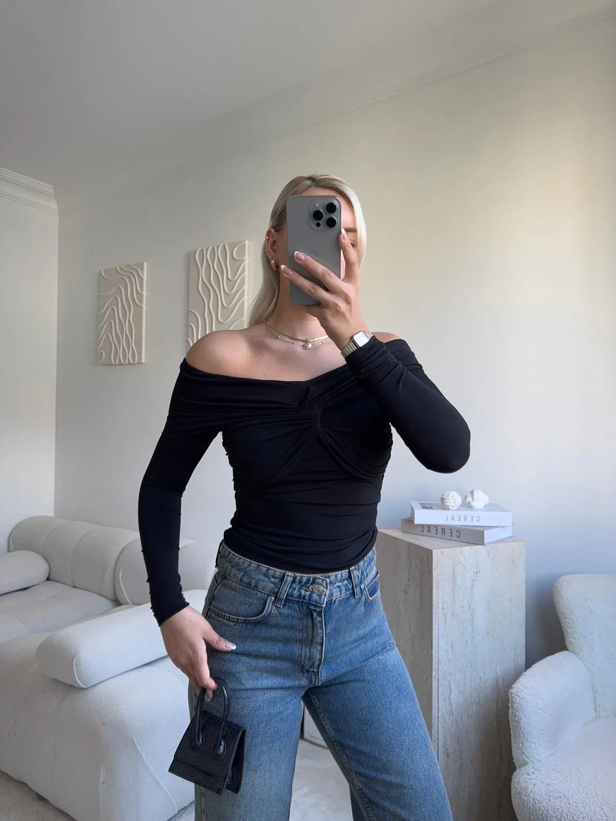 Önü Drapeli Madonna Bluz - SİYAH