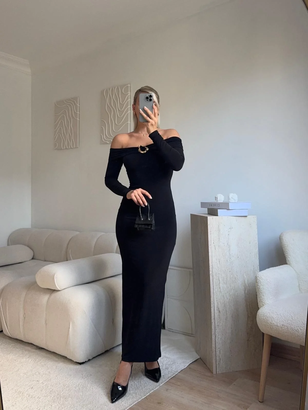 Önü Tokalı Madonna Elbise