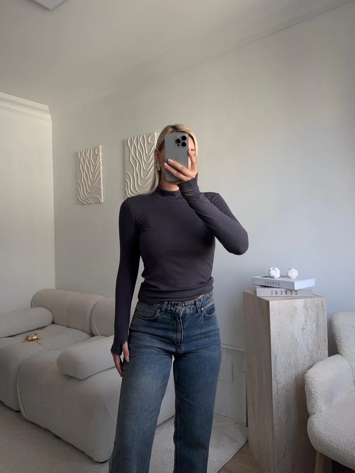 Parmak Geçmeli Premium Kumaş Bluz -FÜME